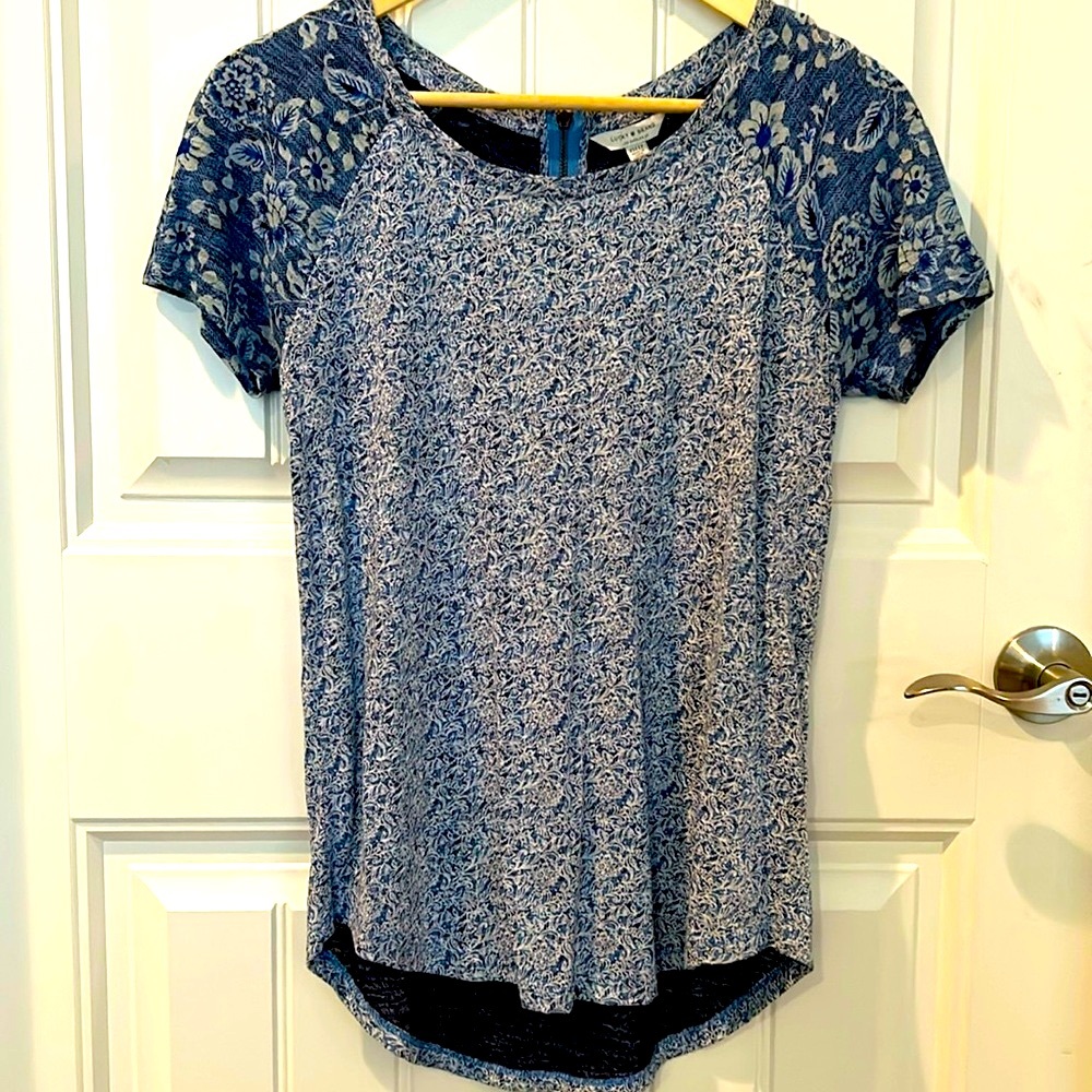 Lucky Brand blue top. Very cute with back zipper. Size XS- fits like S